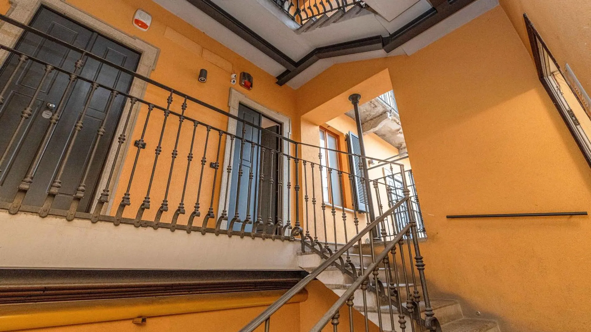 Quiet House In A Lively Area! Apartment Milan 0*,