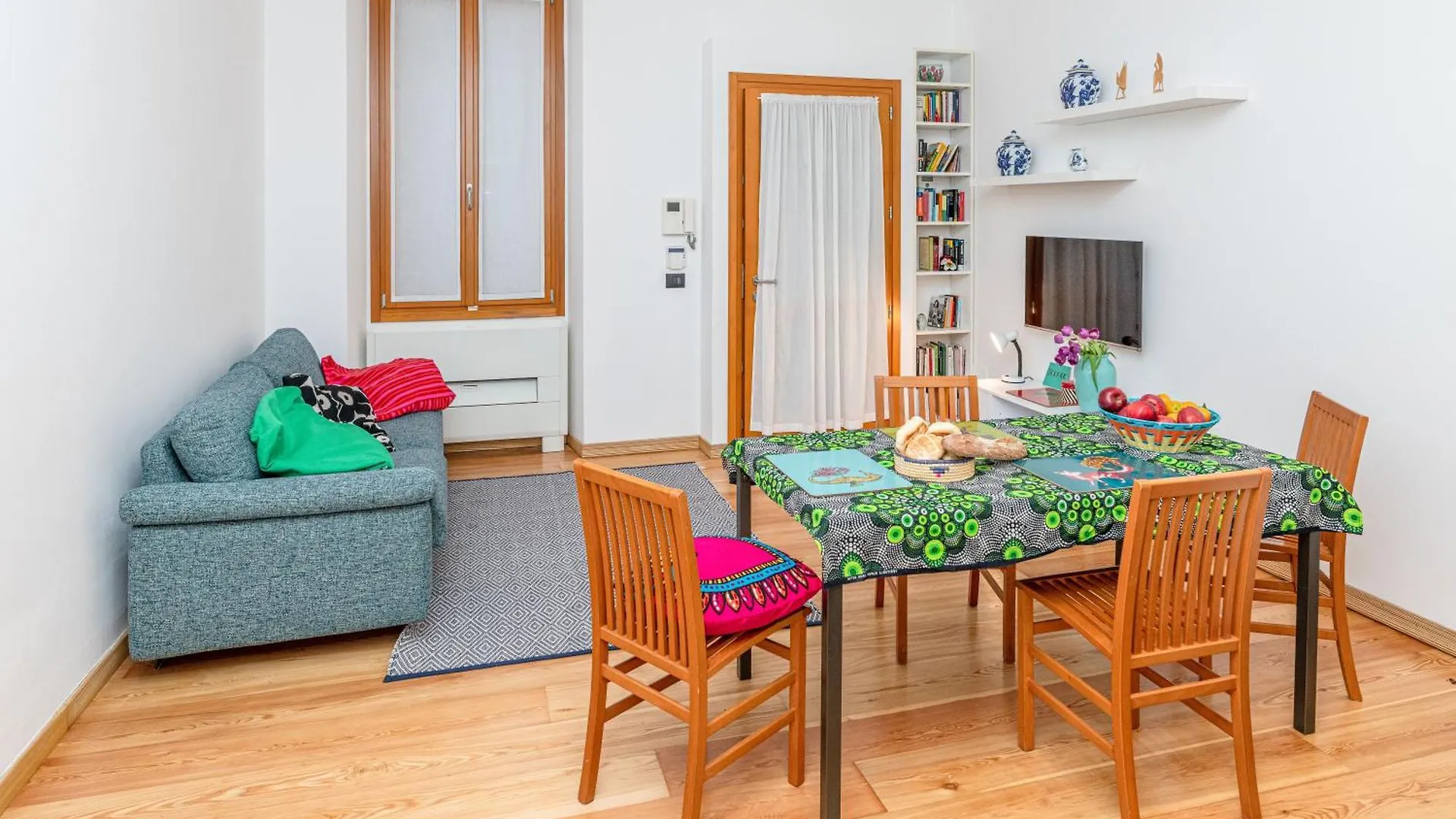 Quiet House In A Lively Area! Apartment Milan 0*,
